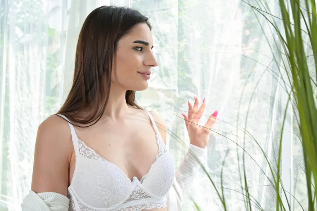 Candie Luciani photos d'une aventure adultère stylée – photo 1